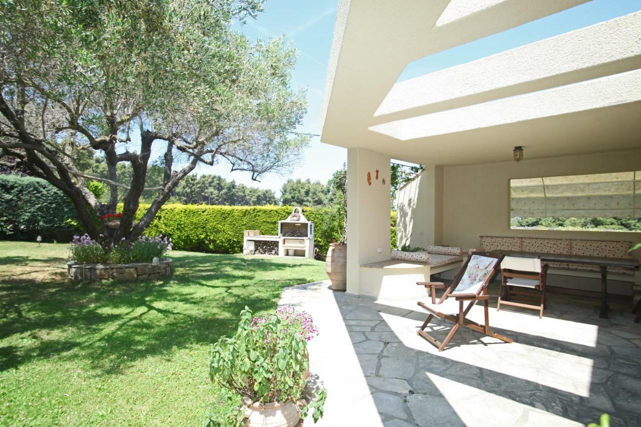 Villa Sanni Retreat By Luxlikehome Sani  Extérieur photo